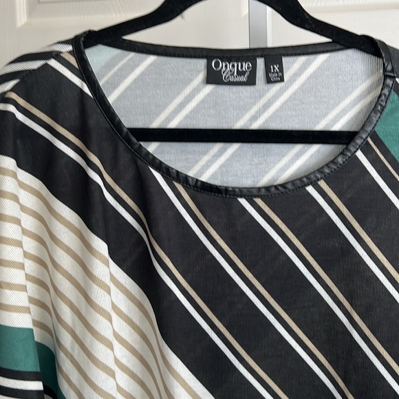 NWT - Onque Casual Women’s striped top - Size 1x - - Picture 2 of 7